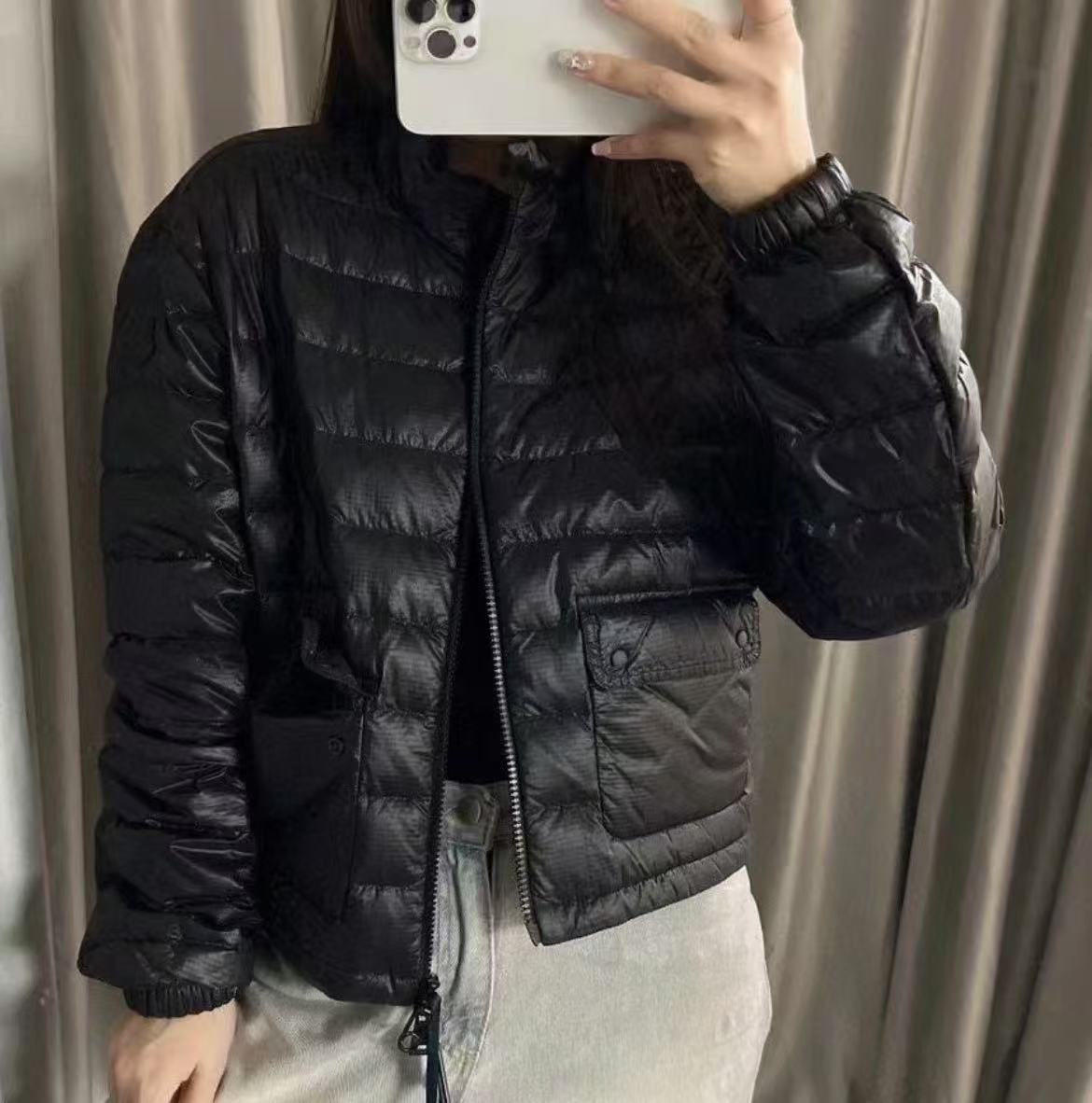 未使用 MONCLER 盟可睐蒙口/GG/MORELANS女装黑色羽绒服  折扣款