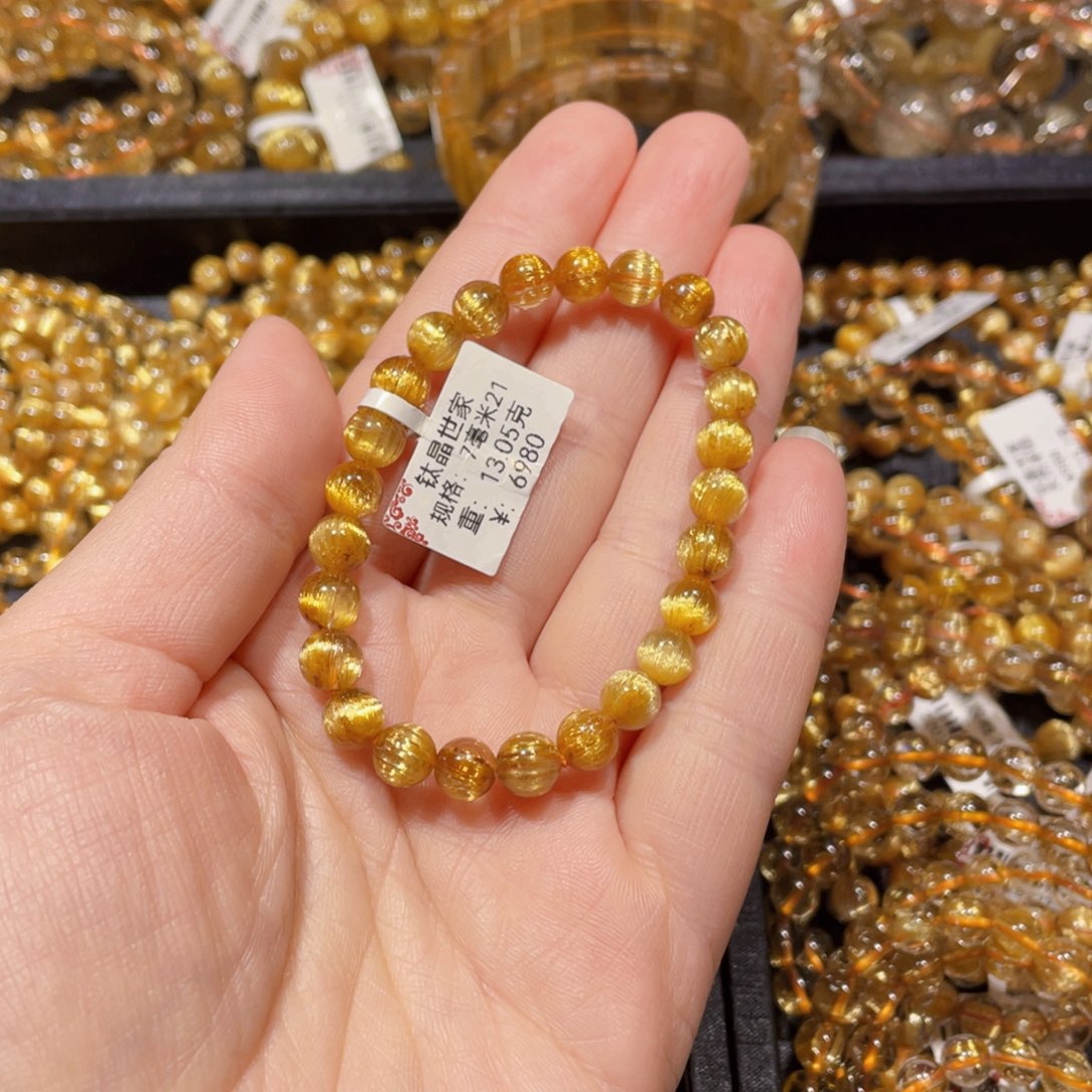 水晶手链未镶嵌打****觉天然水晶手链