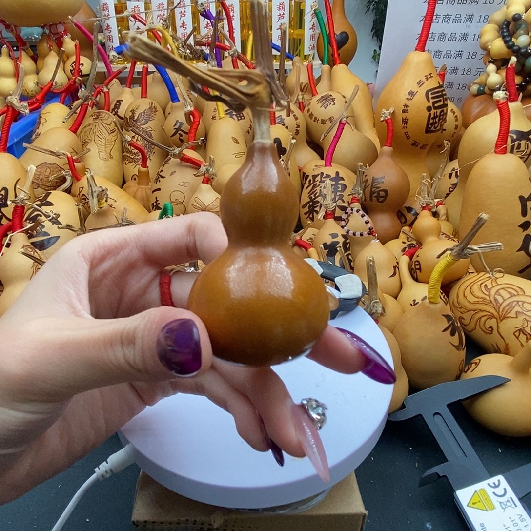 米***漆香榧木葫芦工艺品