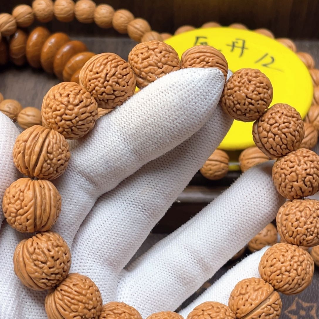 桃核手串陈*康龙鳞满天星