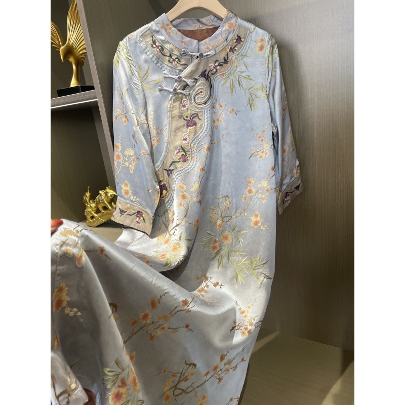 【梅兰竹菊】重缎早春新中式刺绣设计国风气质优雅连衣裙