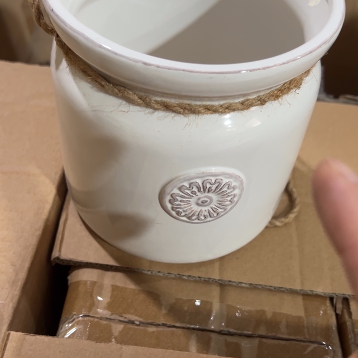 陶瓷花瓶微瑕捡漏出