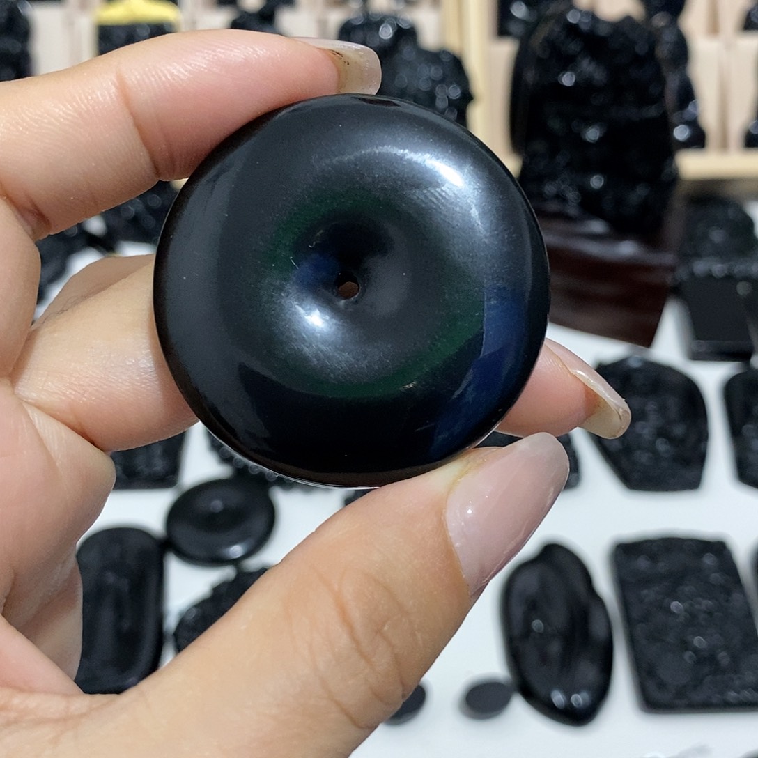 沐***沐岫玉未镶嵌纯天然岫玉颈饰