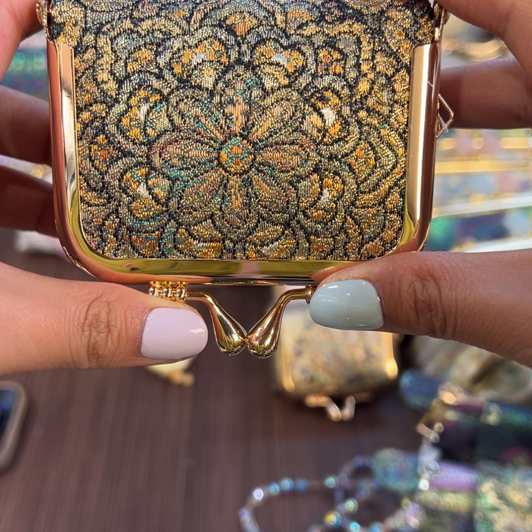 J***n织绣月光宝盒福利不退换