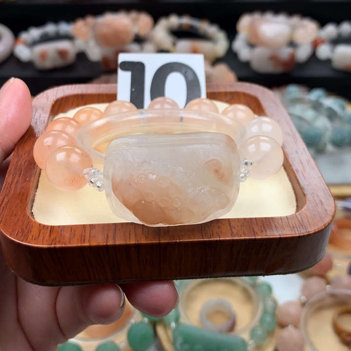 石英质玉手链未镶嵌