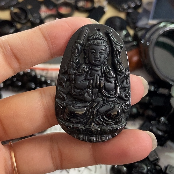 翡翠未镶嵌颈饰墨翠千手