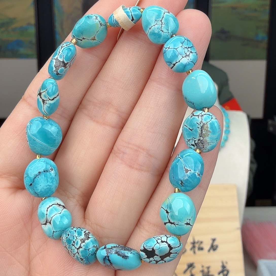 绿松石未镶嵌珠宝奇石