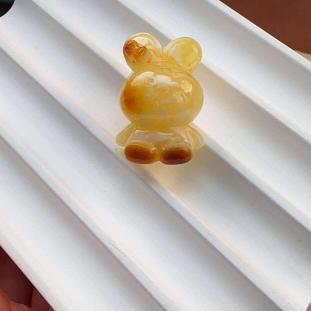 琥珀珠宝奇石未镶嵌