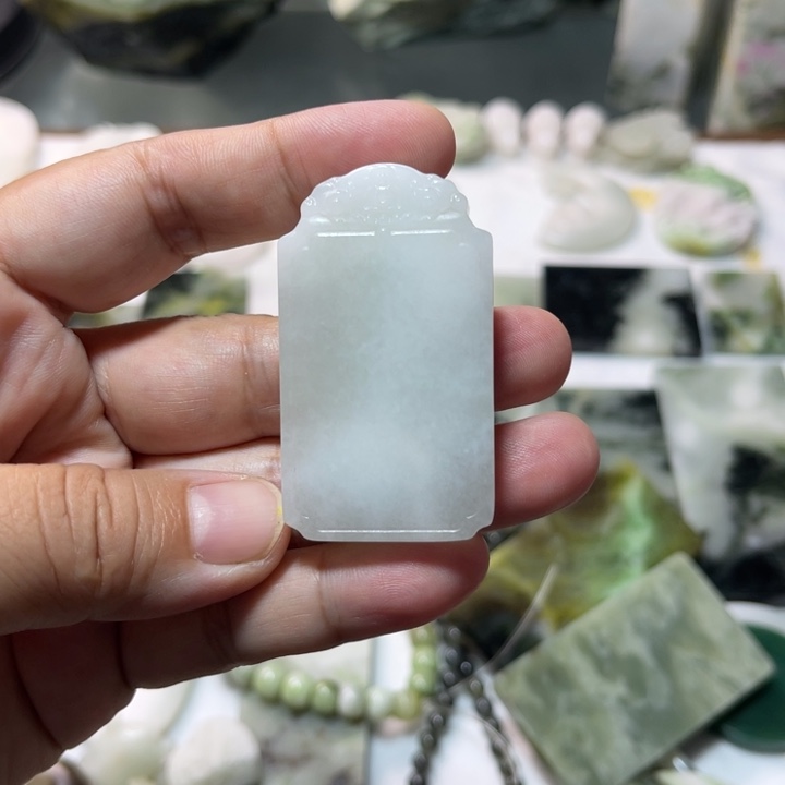 未镶嵌独山玉颈饰