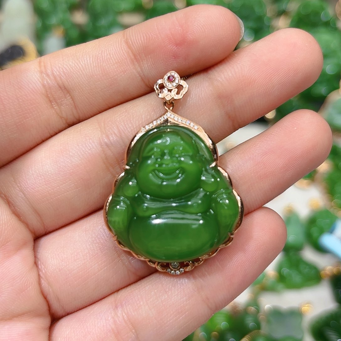 和田玉（碧玉）颈饰18K金镶嵌