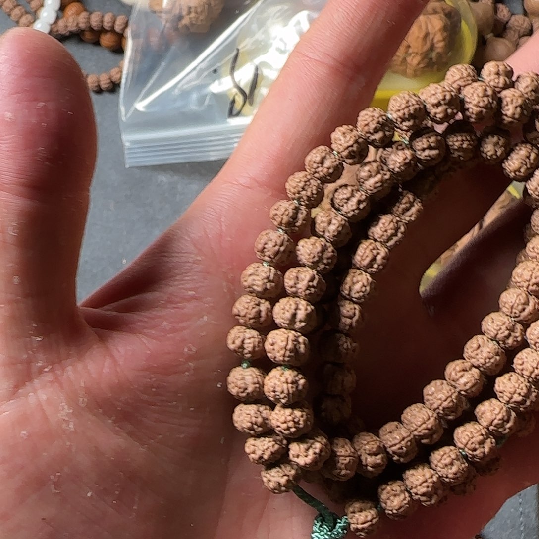 文玩核桃吊坠辞*25号玉梅花尺寸7×