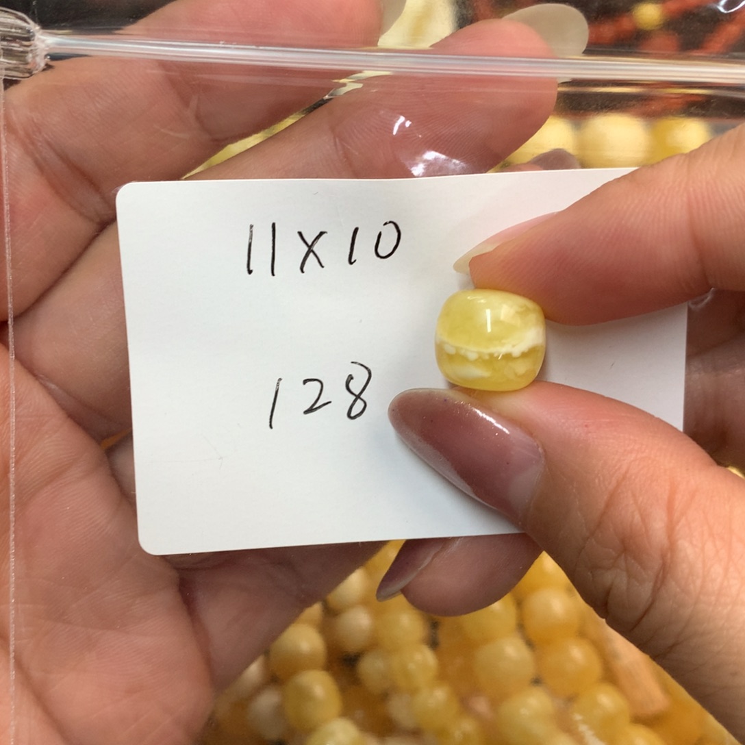 琥珀未镶嵌裸石蜜蜡