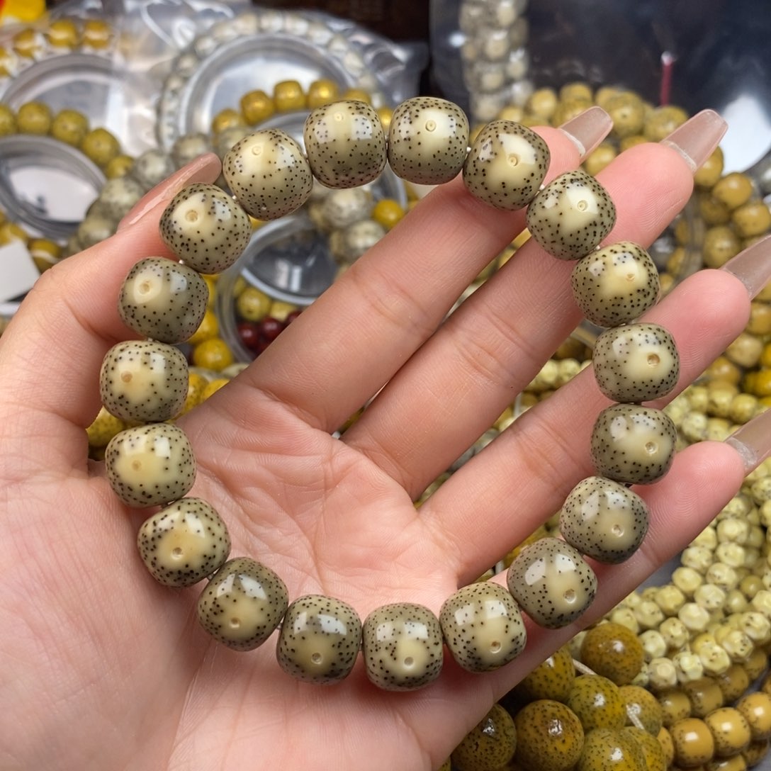 星月菩提吊坠12x13灰冰眼睛