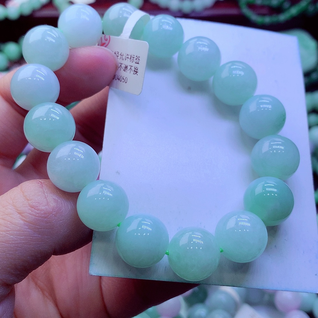 石***河翡翠未镶嵌毛衣链