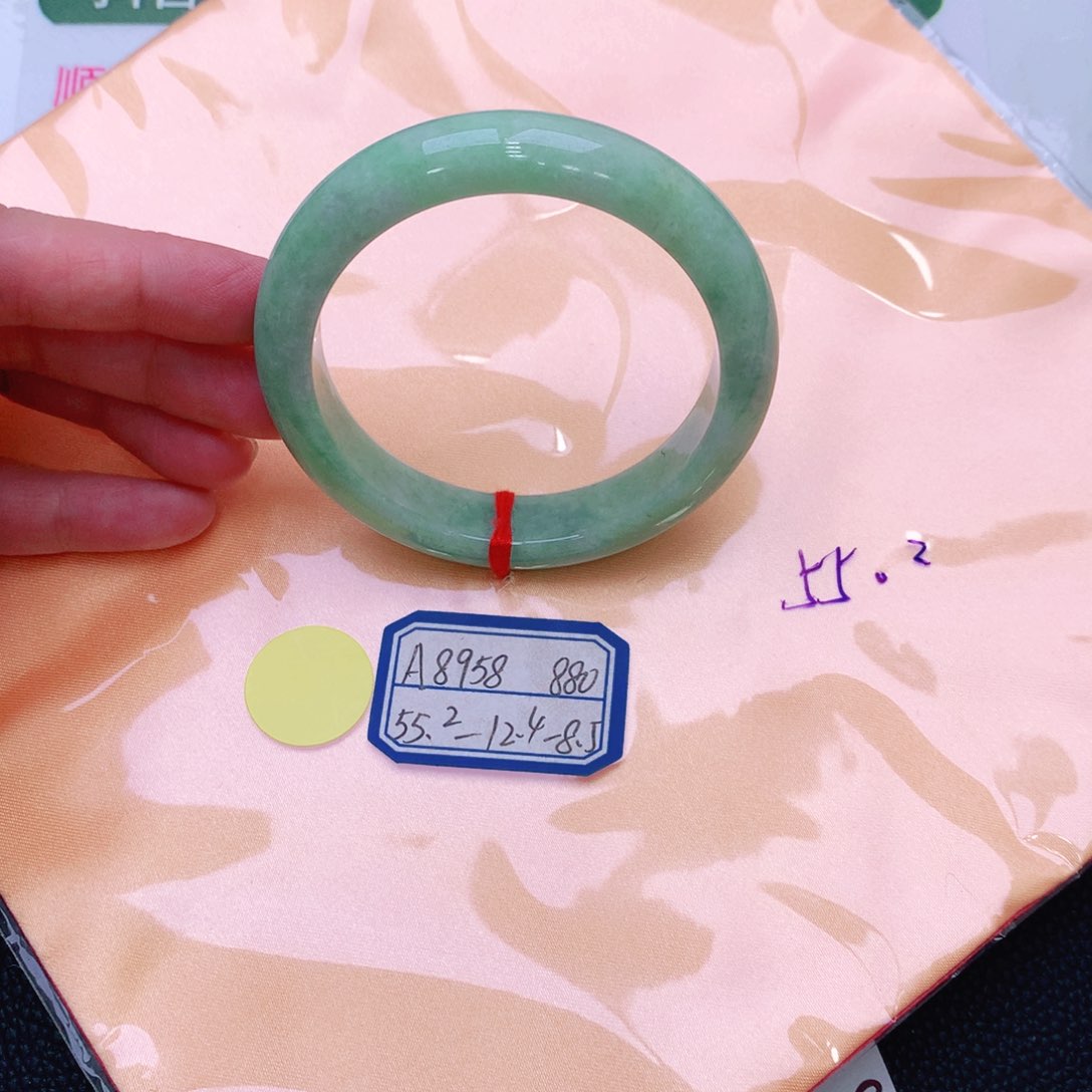 未镶嵌手镯翡翠缅甸翡翠手镯
