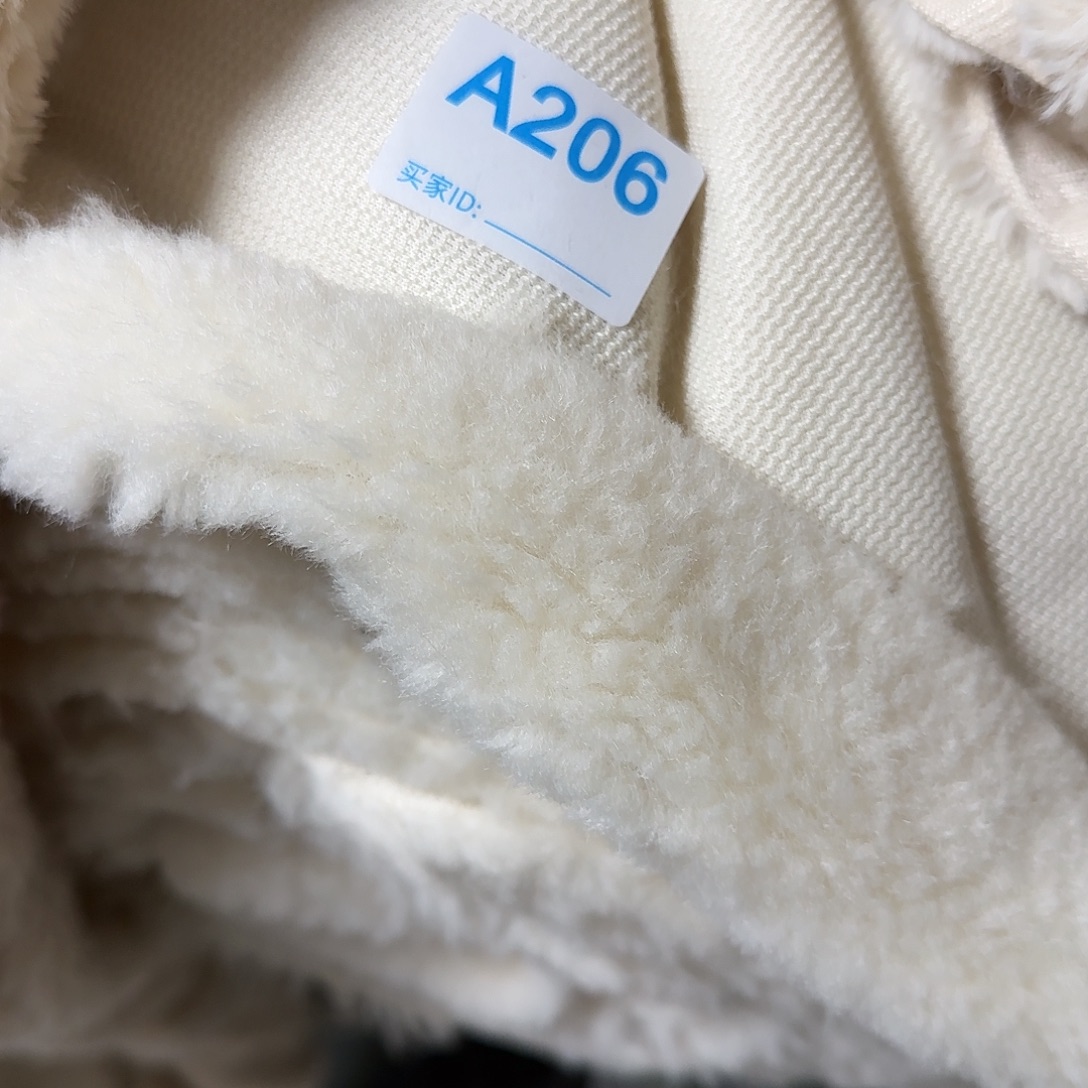 米白色细羊羔毛高密14元2米206