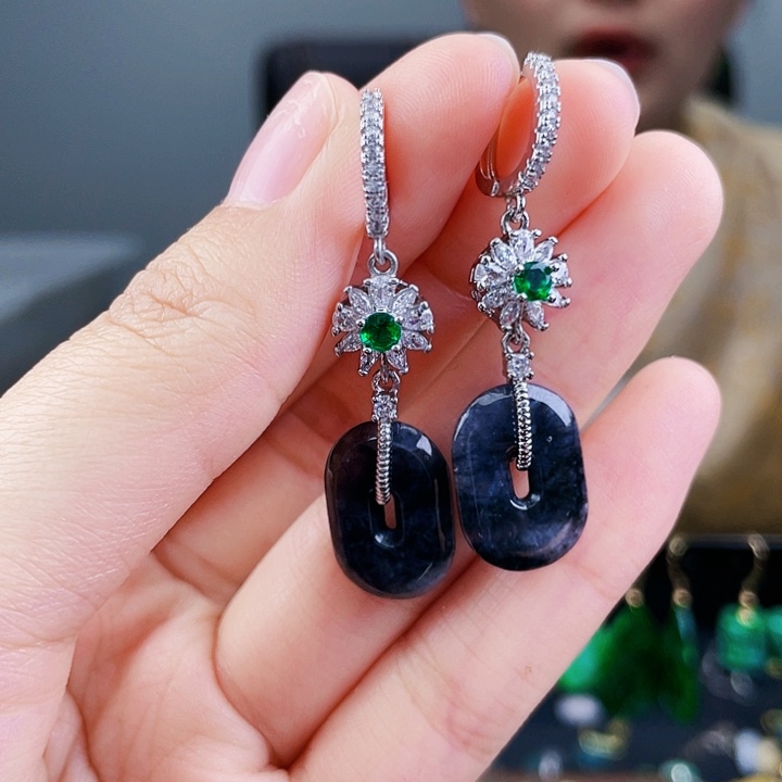 翡翠耳饰未镶嵌饰品