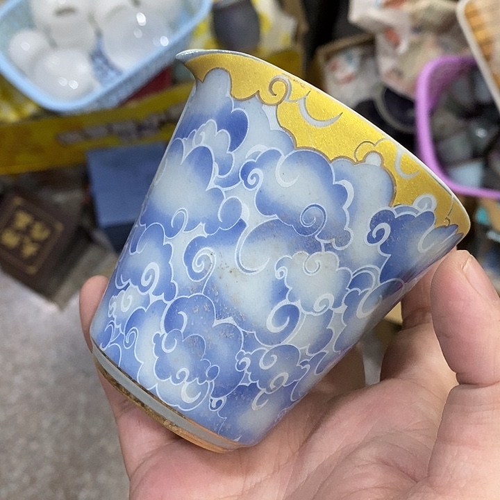 陶瓷艺术品及陶瓷壶