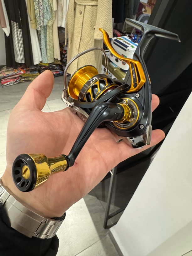 18图鲁门矶钓手刹轮