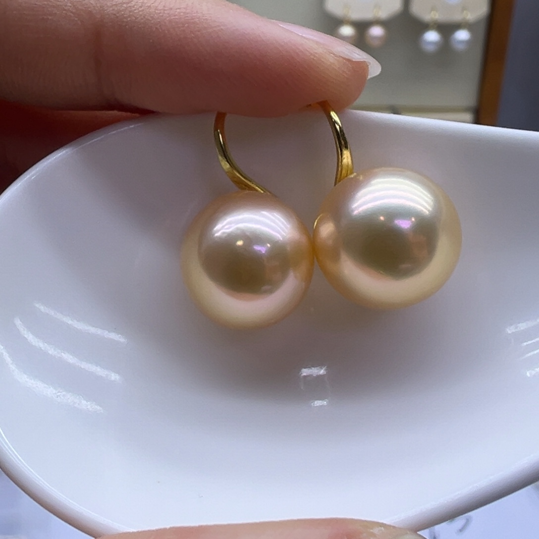 银S925镶嵌耳饰淡水珍珠