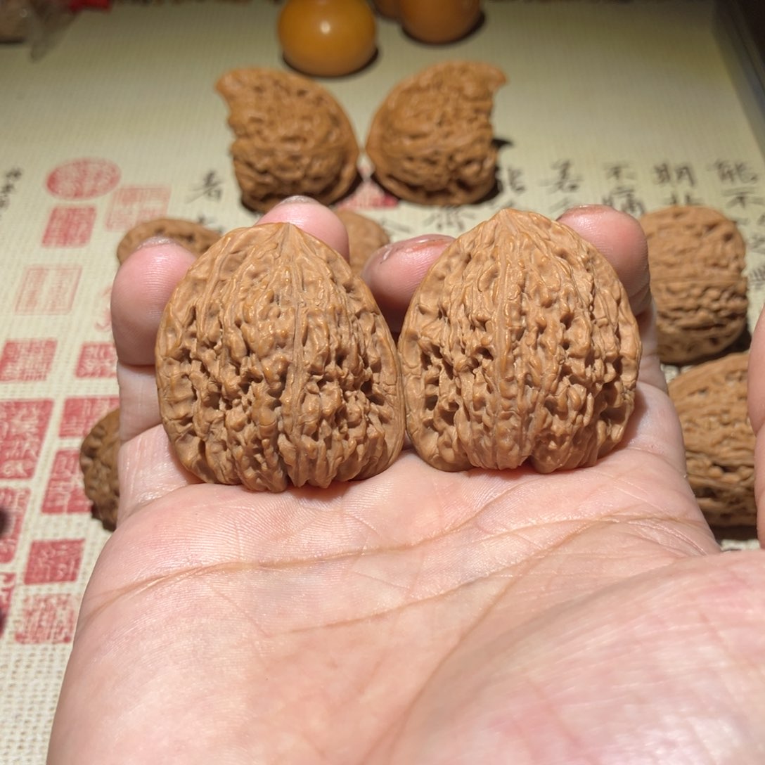 文玩核桃吊坠南疆石36尺全品
