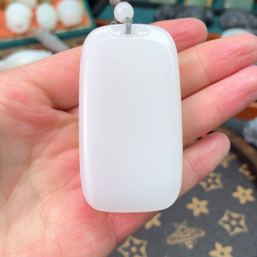 和田玉挂件未镶嵌