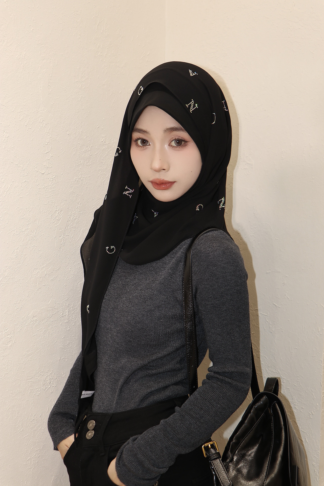 AGN品牌纪念版字母套头绕巾冬季