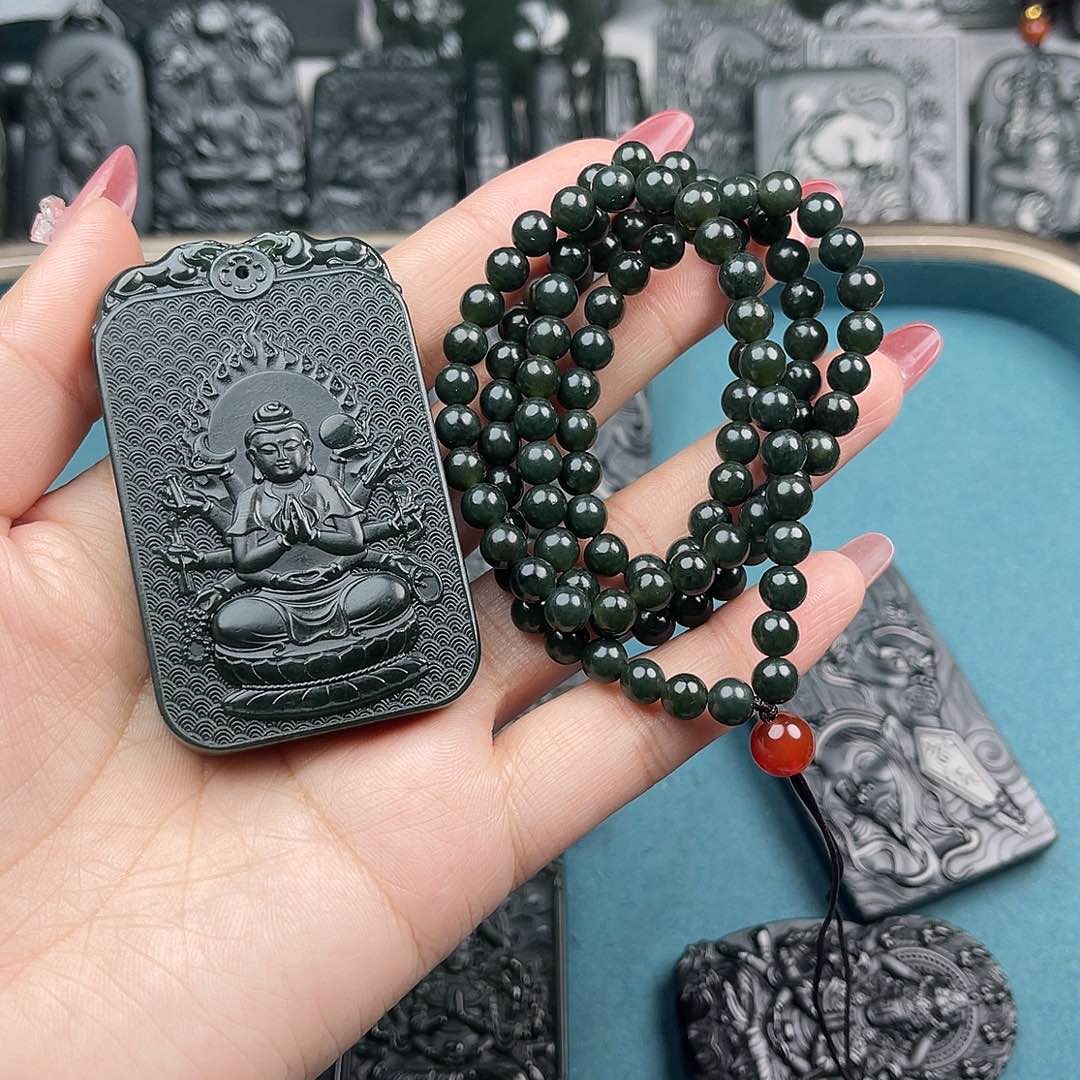 和田玉颈饰未镶嵌初****)