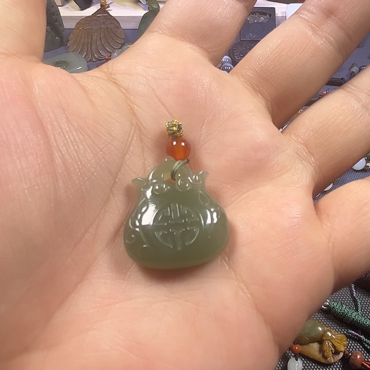 和田玉（糖玉）未镶嵌颈饰