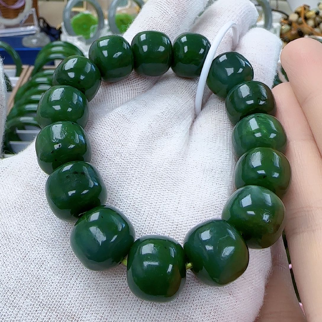 和田玉（碧玉）串珠未镶嵌