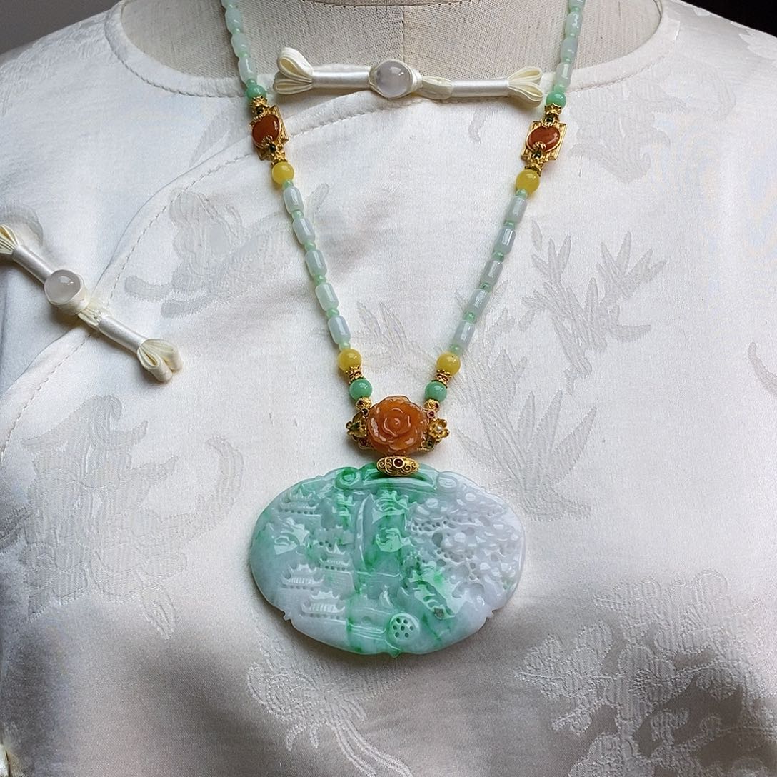 翡翠颈饰未镶嵌天然