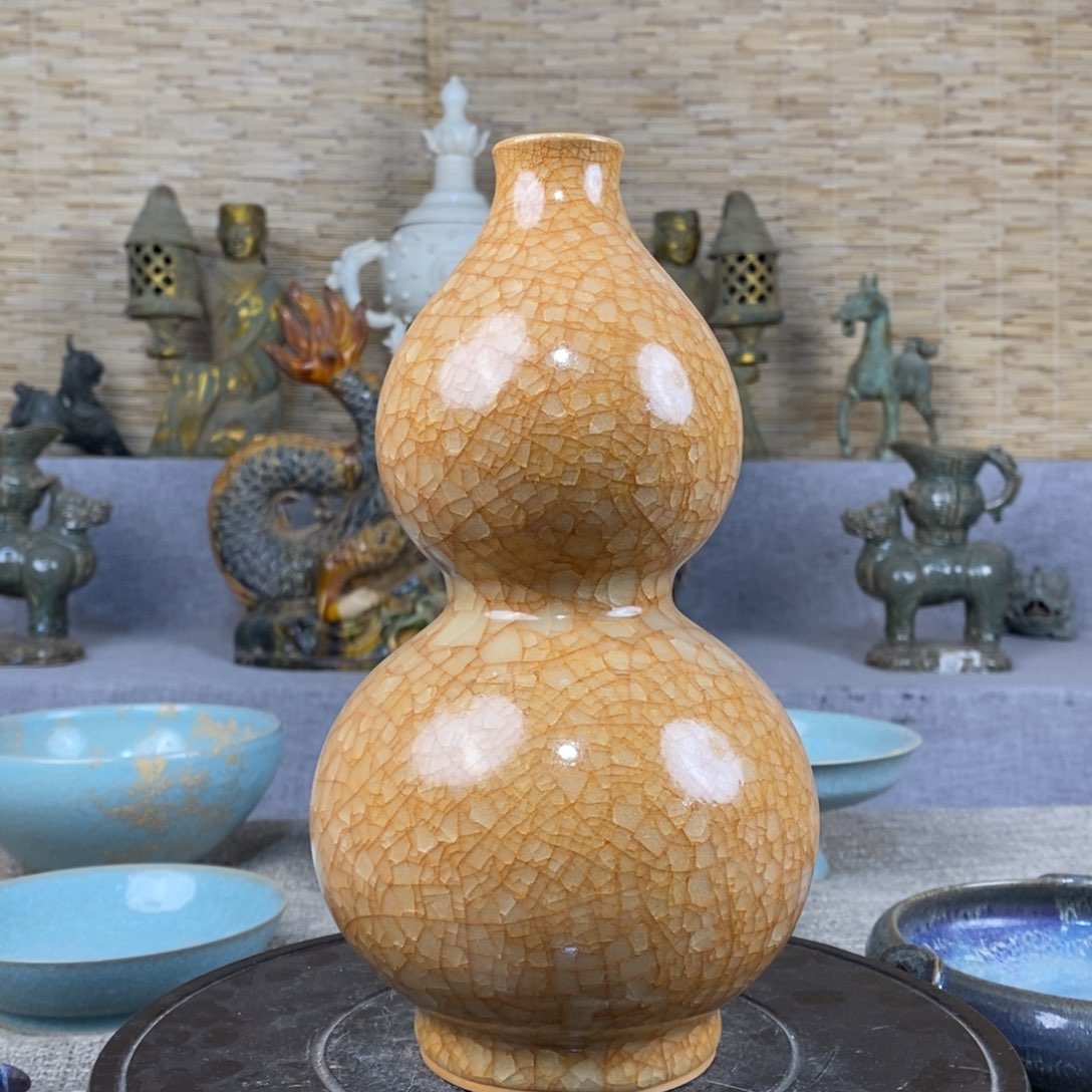 摆件陶瓷艺术家的作品是