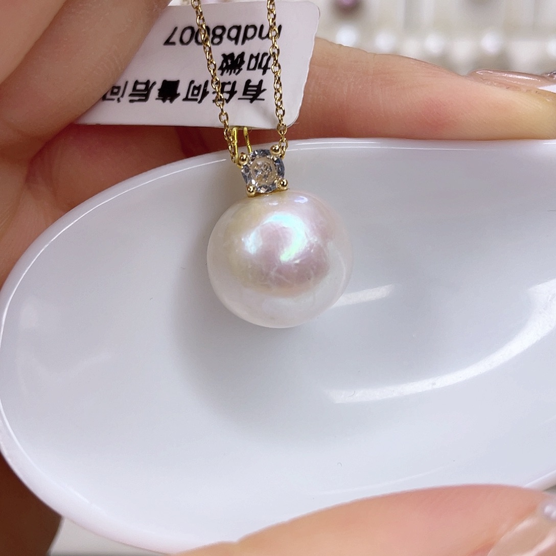 淡水珍珠吊坠(赠链)未镶嵌