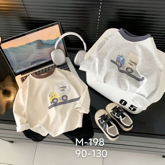 M-198 卡通圆领打底衫（灰色）