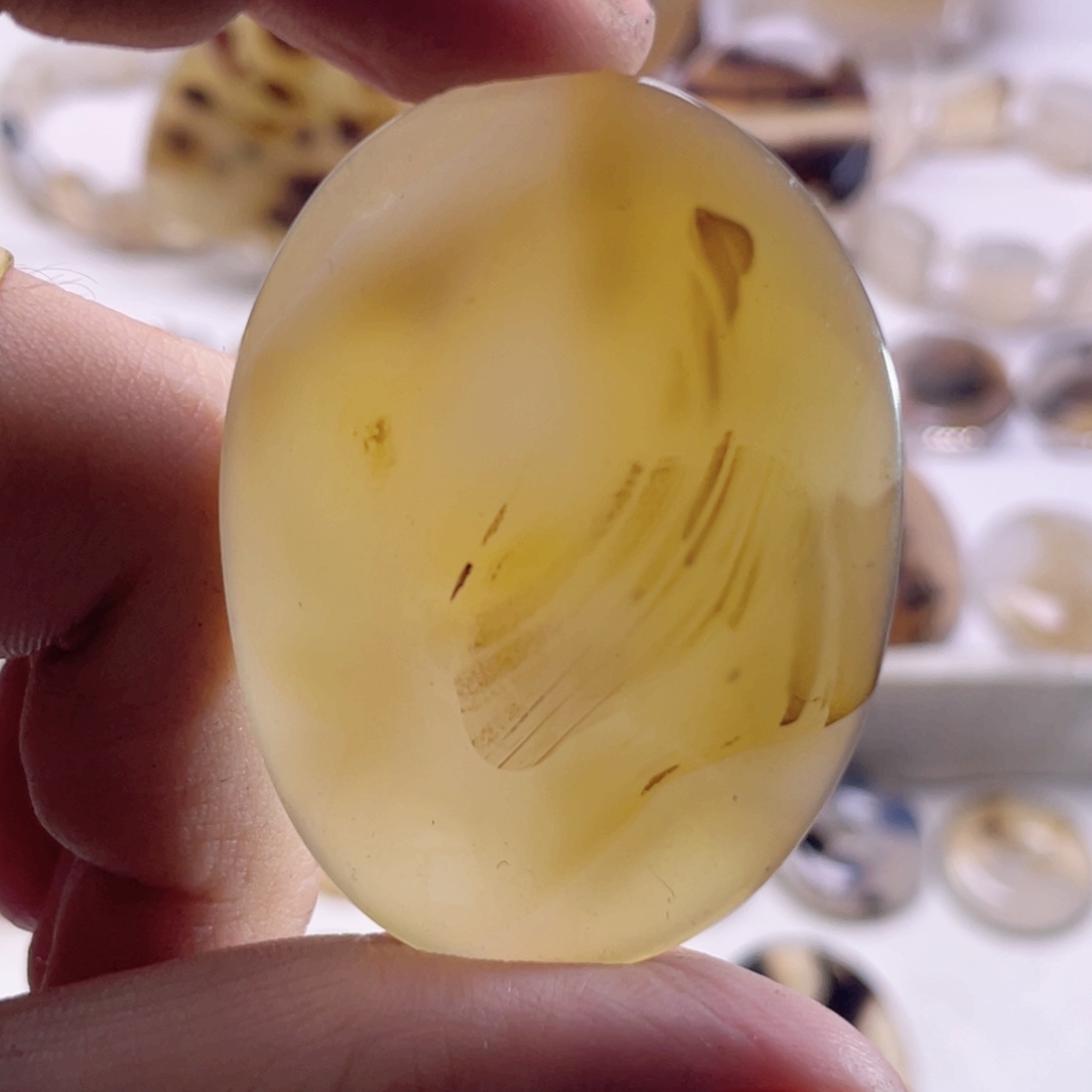 玛瑙/玉髓未镶嵌珠宝奇石