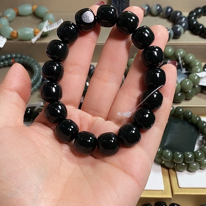 和田玉颈饰未镶嵌陌*柔