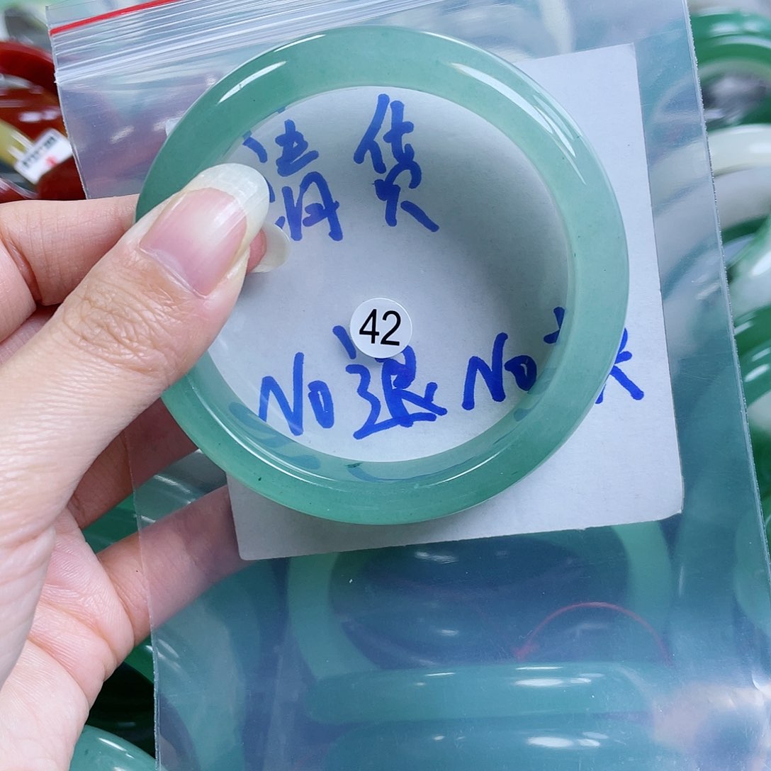 【闪购商品】石英质玉颈饰未镶嵌58