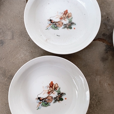 。。。摆件，烧制问题都是正常的哦