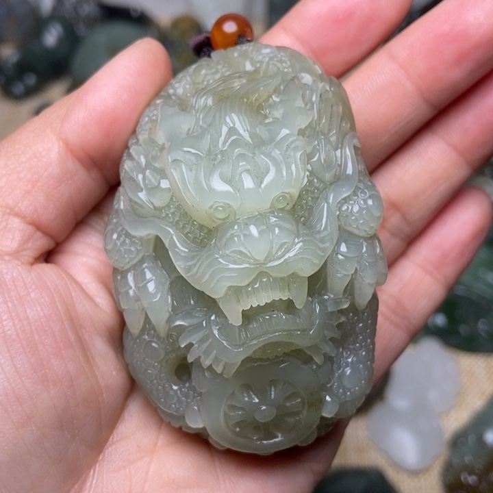 和田玉和田玉未镶嵌心**成