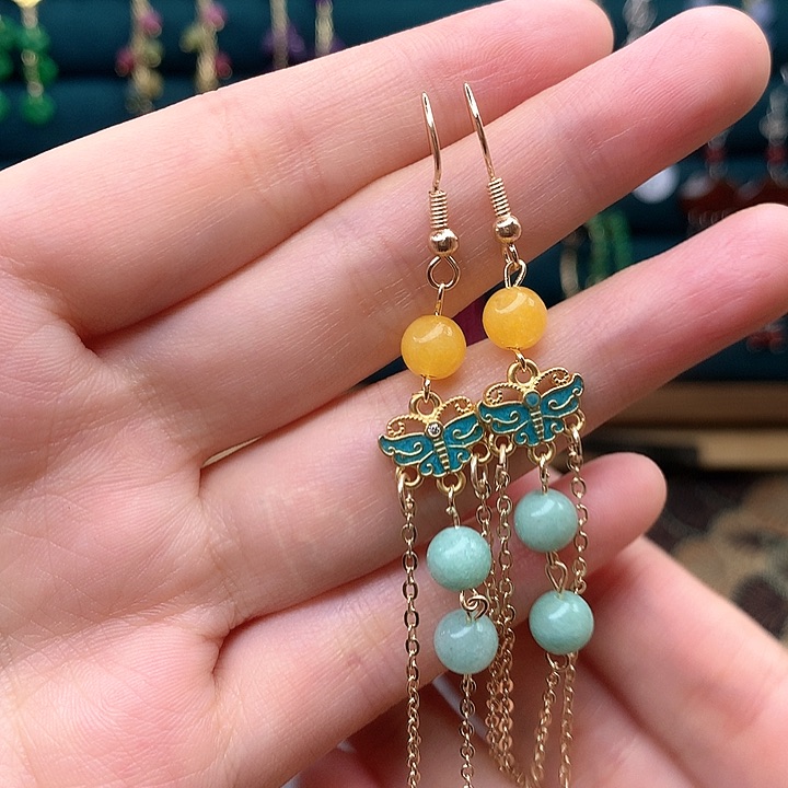 石英质玉耳钉合金