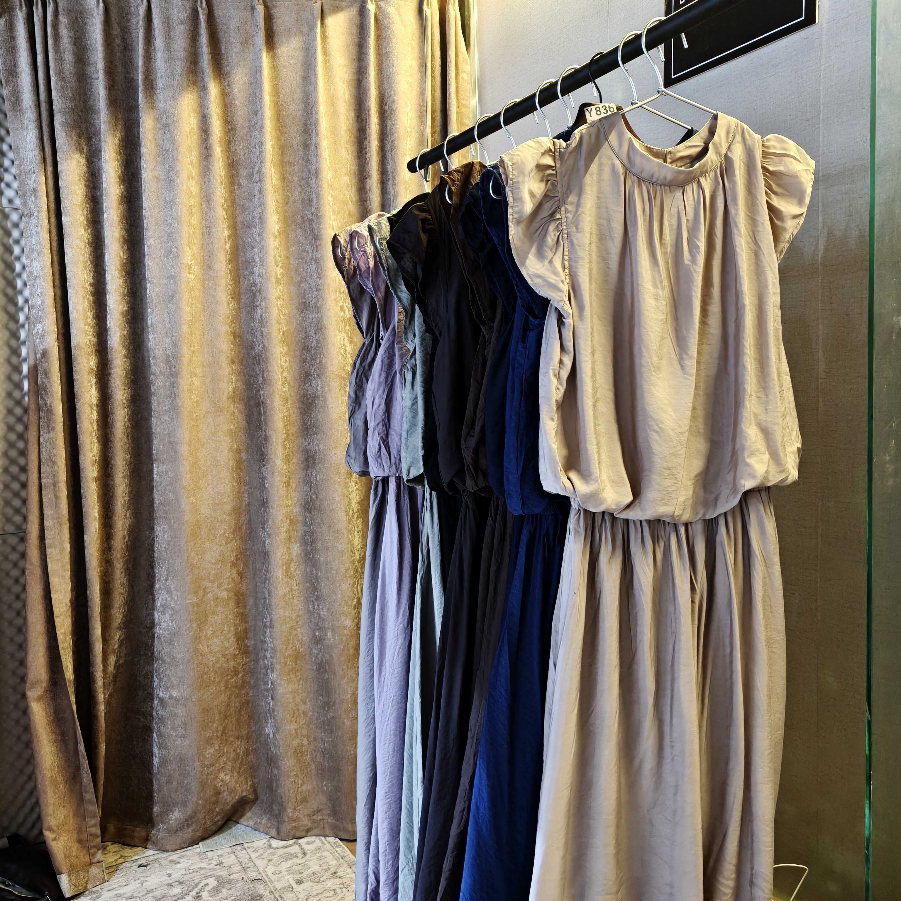 名媛气质飞袖连衣裙NO退换