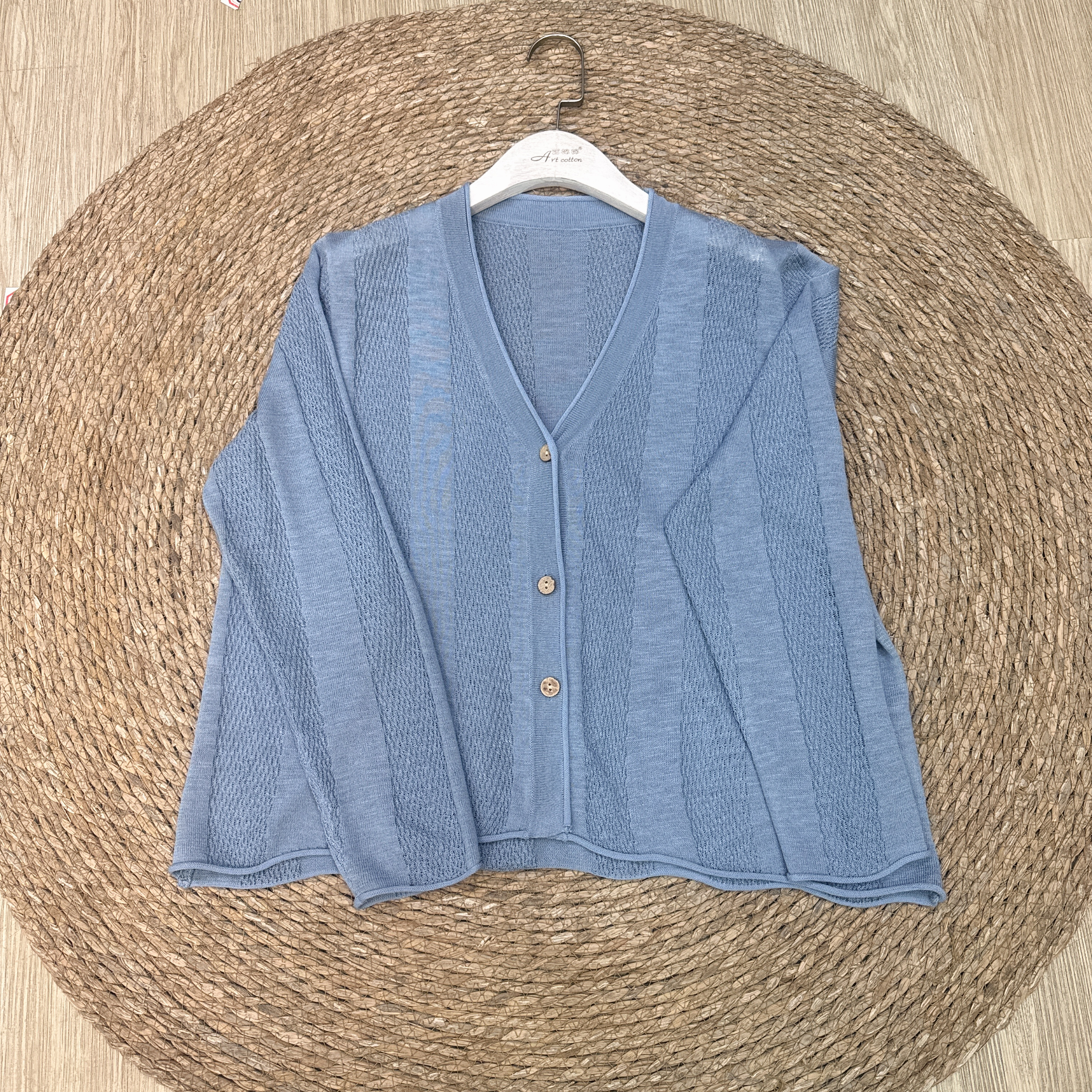 2025艺棉棉新款V领韩版薄款毛针织衫百搭镂空女装时尚开衫11103