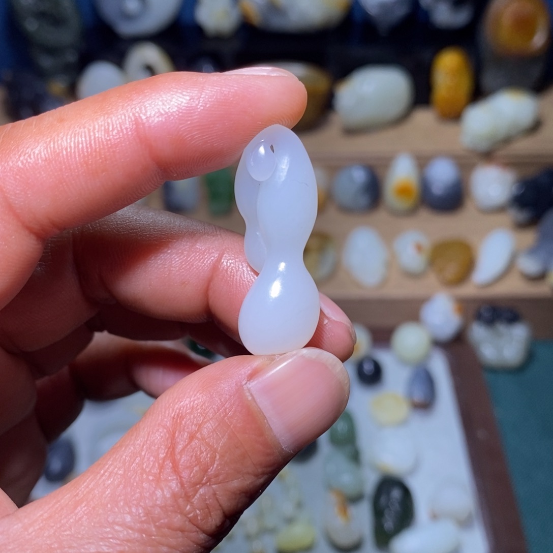 和田玉吊坠(不含链)未镶嵌