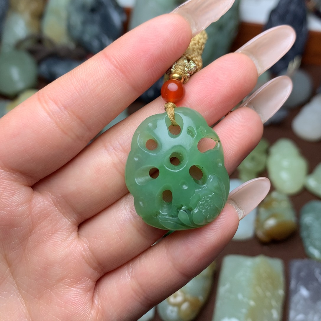 和田玉挂件未镶嵌