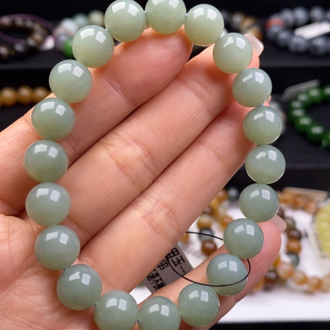 和田玉未镶嵌手串