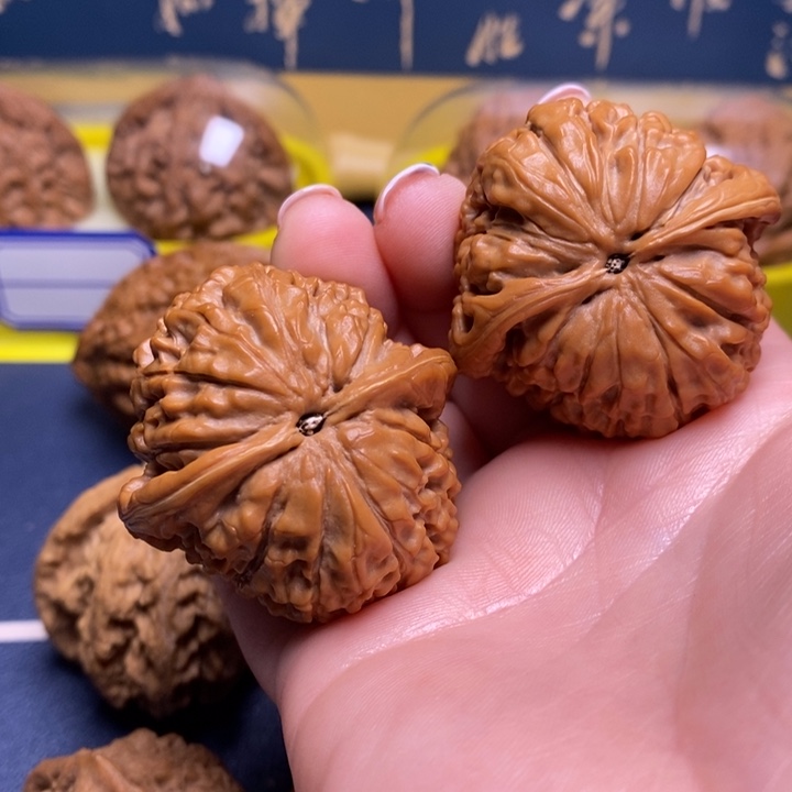 文玩核桃吊坠41莲花