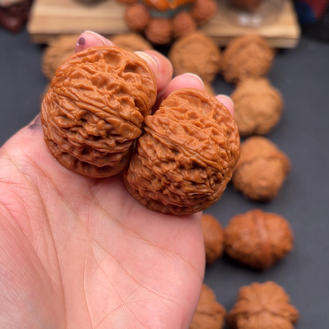 文玩核桃把件余****教白狮子43