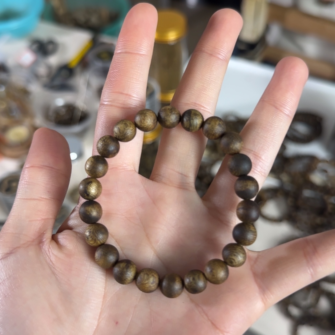 聼***開奇楠沉香手串卡0.8单圈 3.6g发一