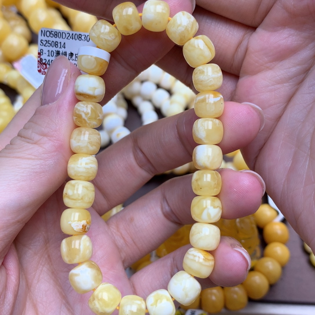 蜜蜡未镶嵌珠宝奇石7