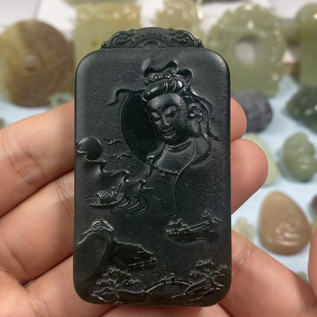 和田玉未镶嵌挂件